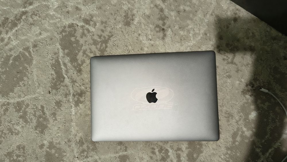 MacBook Pro 15,4  2018. i7 /16GB/512GB
