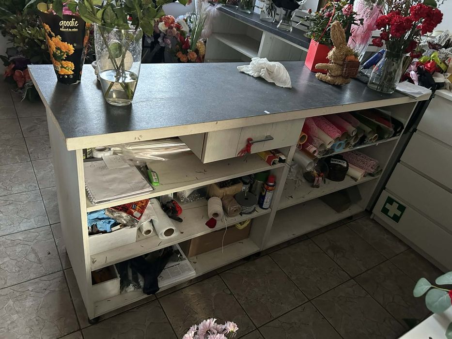 Sprzedam ladę do kwiaciarni