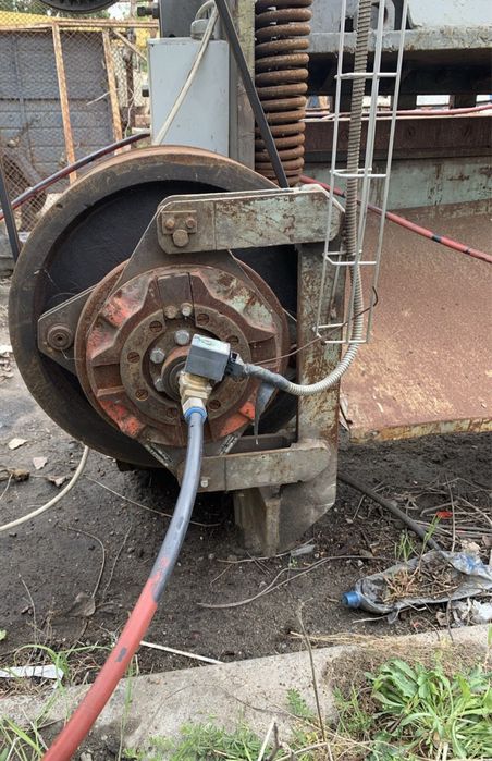 Гильотина пневмо механическая НД 3318