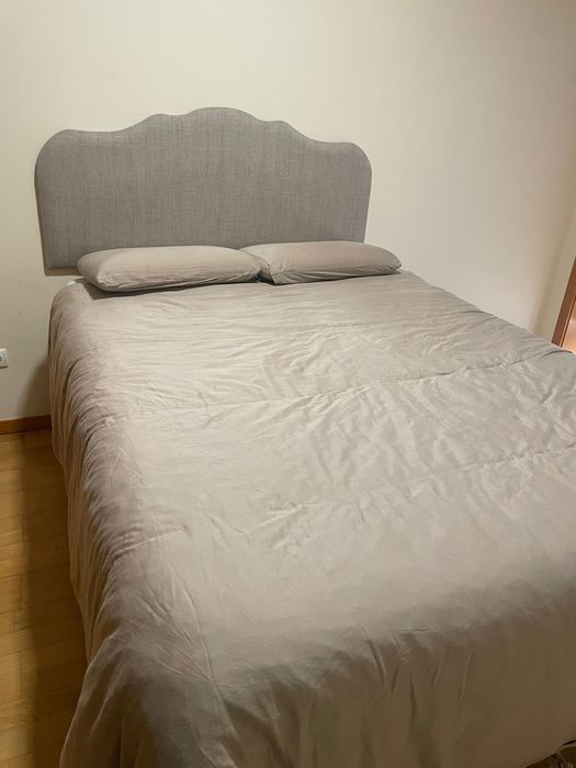 Cama + colchão e cabeceira