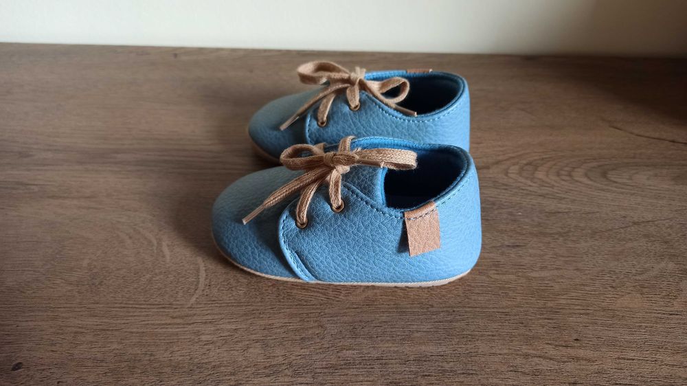 Śliczne buciki niechodki rozm.19