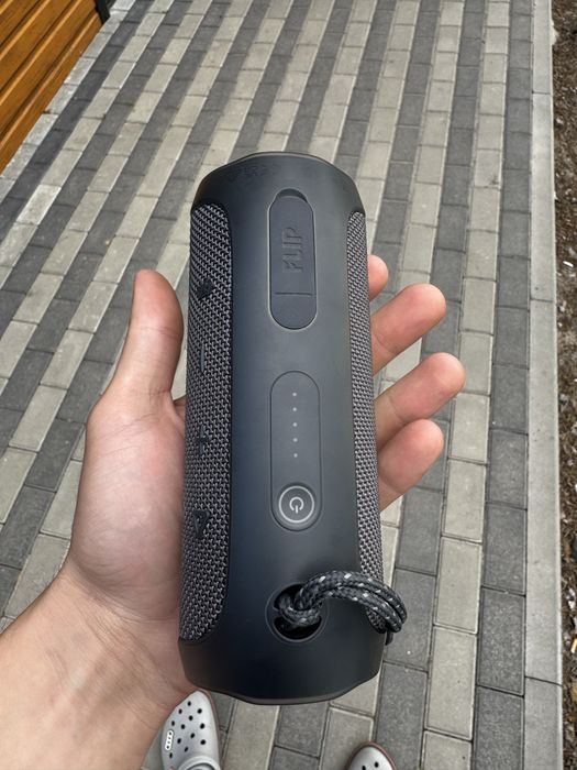 Акустика JBL Flip Essential 2 black
