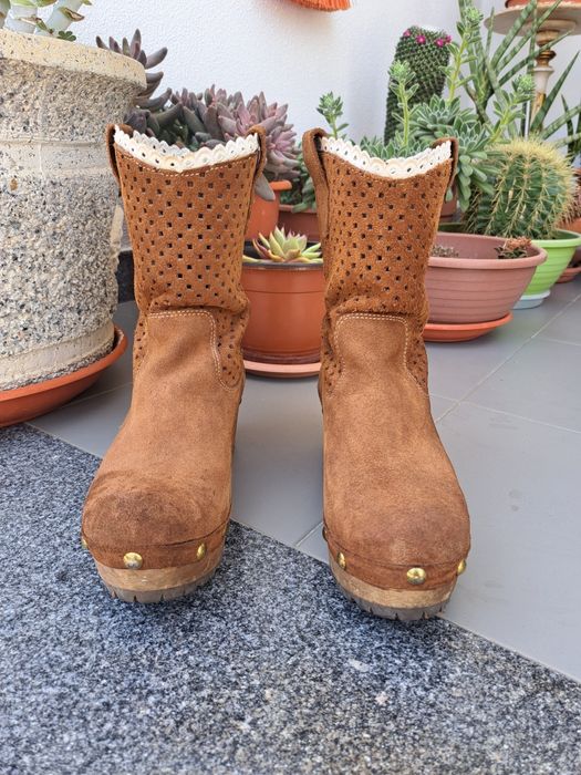 Bota tipo Xuz com cano curto