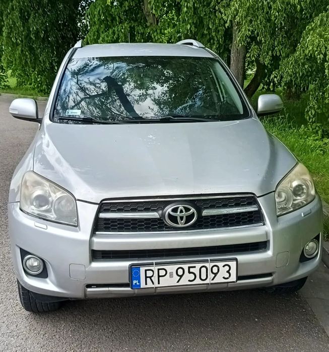 Toyota RAV4 Srebrna Toyota RAV4 2009 z PL 2.0 158 KM BENZYNA + LPG
