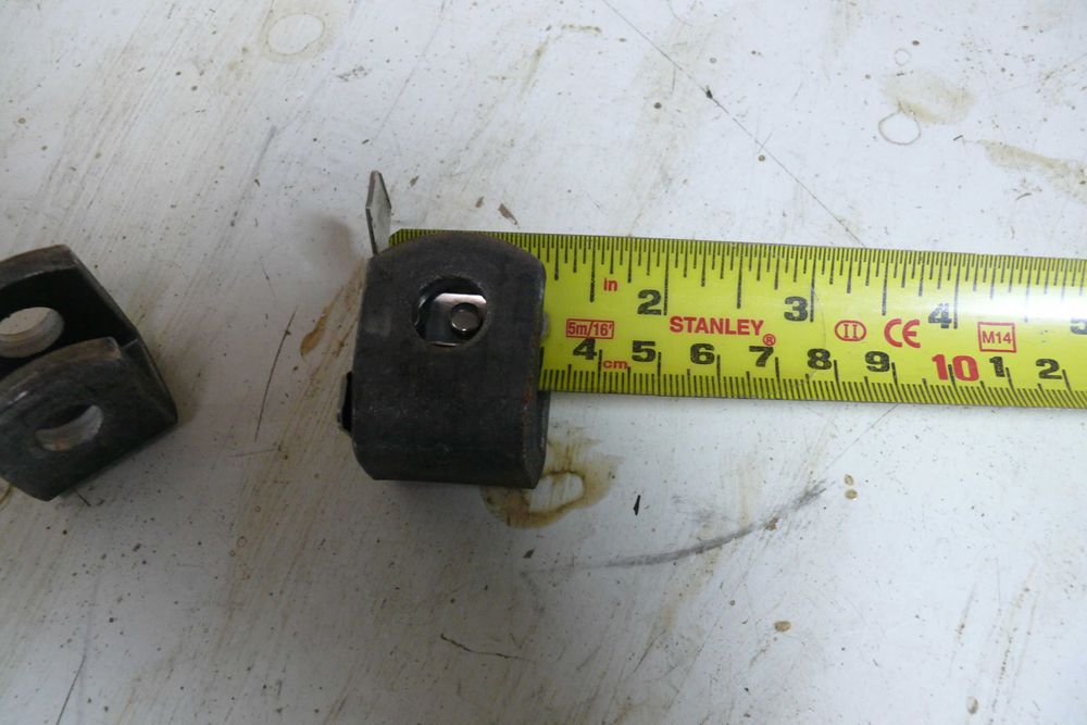 Peça em ferro para suporte de molas