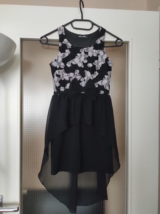 Платье для девочки праздничное