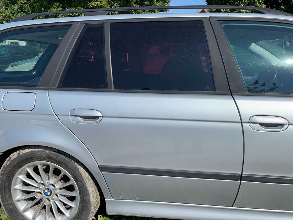 Drzwi prawy tył BMW e39 touring