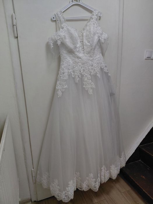 Suknia ślubna na kole