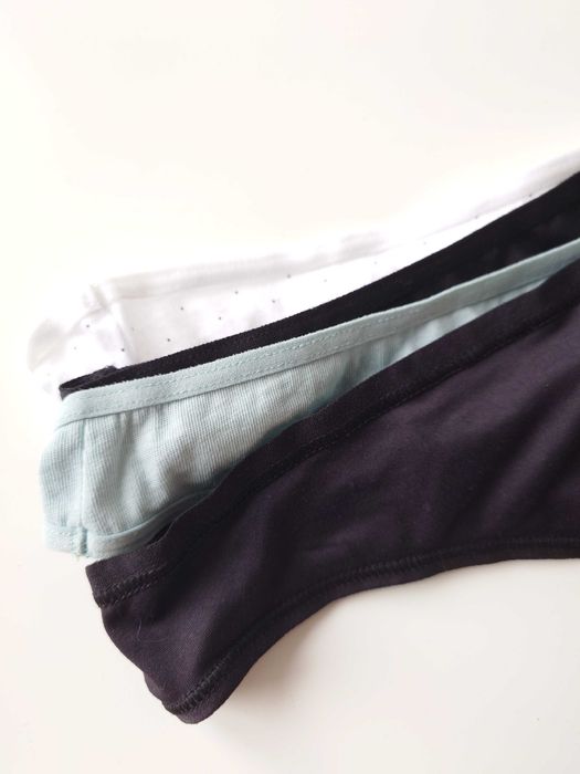 Zestaw 4 par stringów Primark S