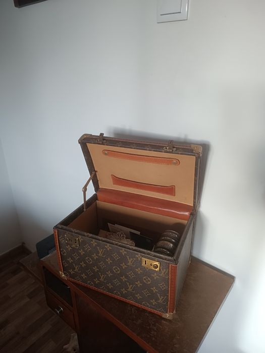 Mala cofre maleta baú Louis Vuitton