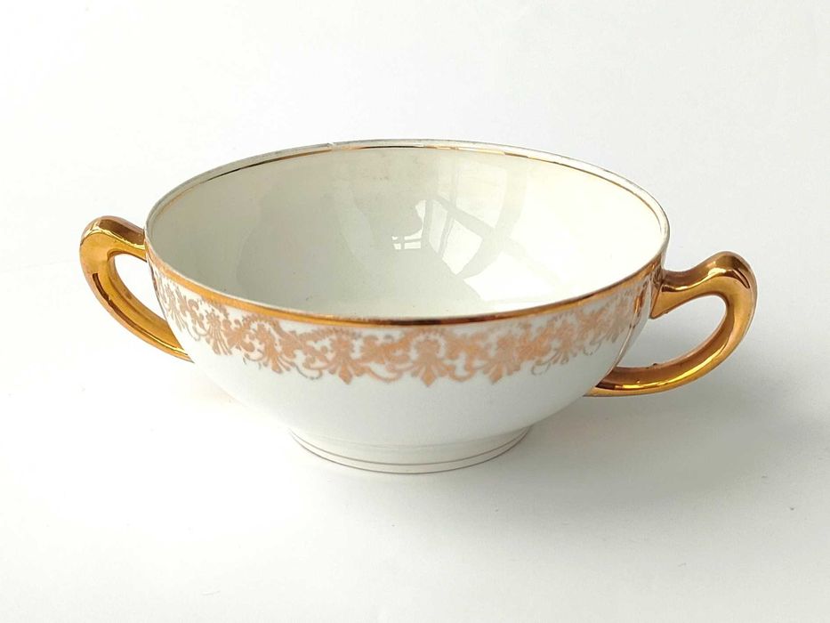 Супові чашки з блюдцем, Іспанія.