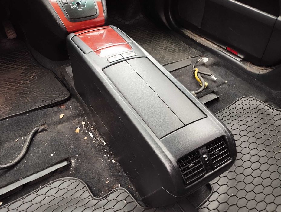 Потолок Lexus RX 300 330 350 2004-2008 XU30 стеля под люк