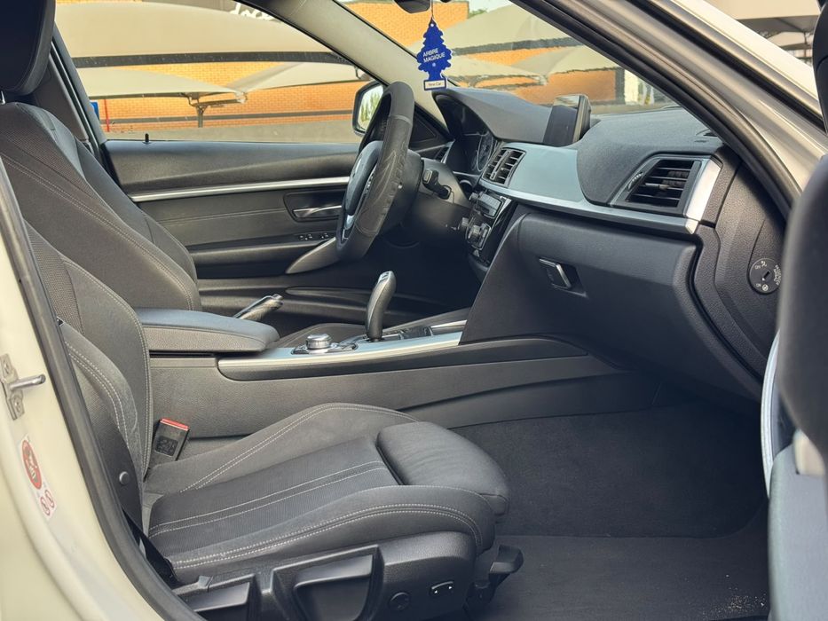 BMW 320d Sport-Line Lci 190cv Auto - 16