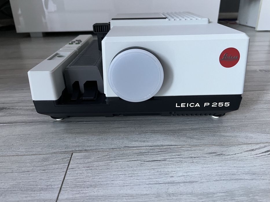 Leica Projektor rzutnik slajdów Leica P255
