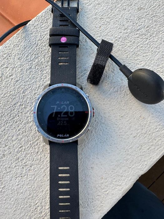 Часы Polar Grit X Pro