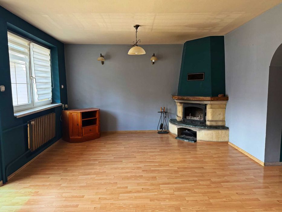 Komfortowy dom szeregowy 165 m² – 5 pokoi, garaż, ogród