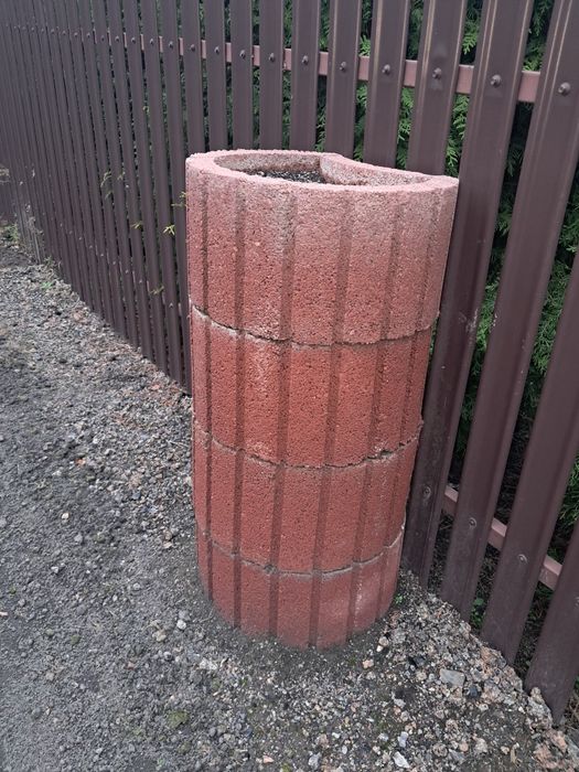 Gazony betonowe czerwone