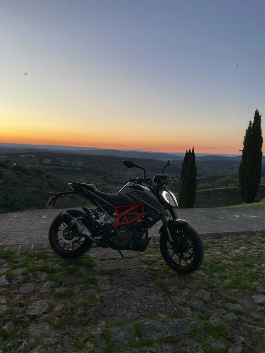 KTM DUKE 125-9000km