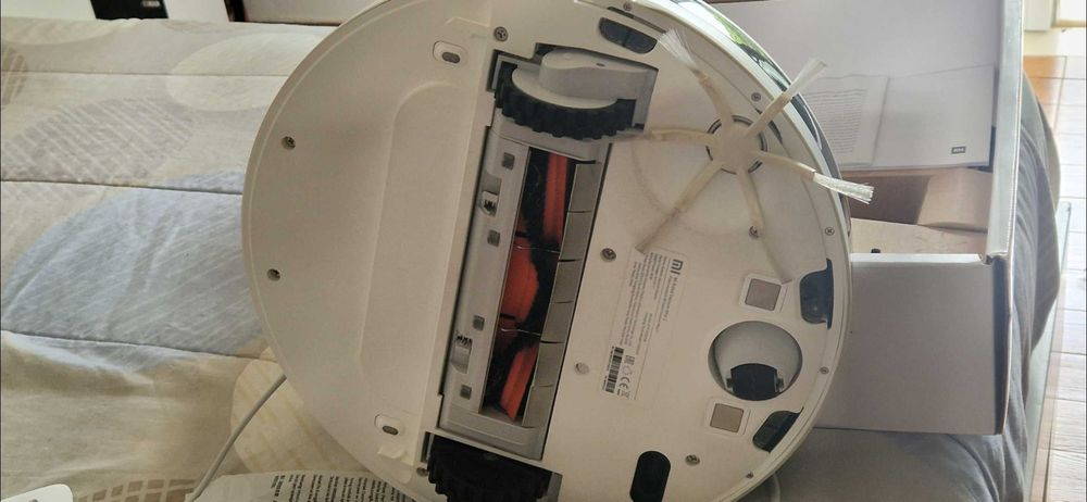 Aspirador Xiaomi Robot (praticamente novo)