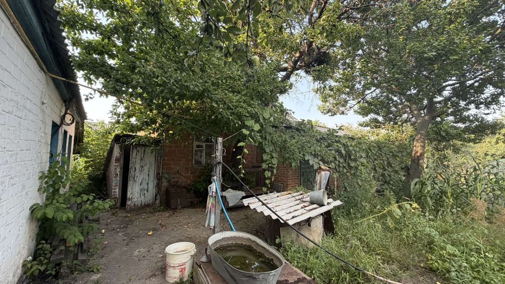 Продам дом .Район 10 школы .Рассматриваем сертификат