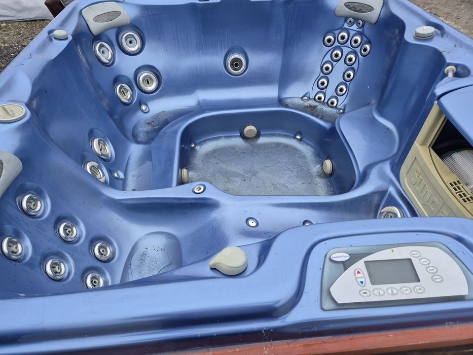 Jacuzzi całoroczne Sundance Spas  210x225