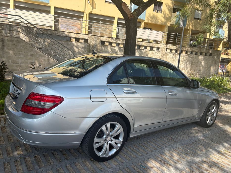 Mercedes Benz c200 — photo 3