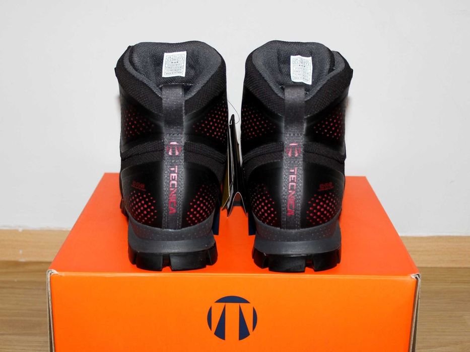 Треккинговые, горные ботинки TECNICA. Италия 39,40,41