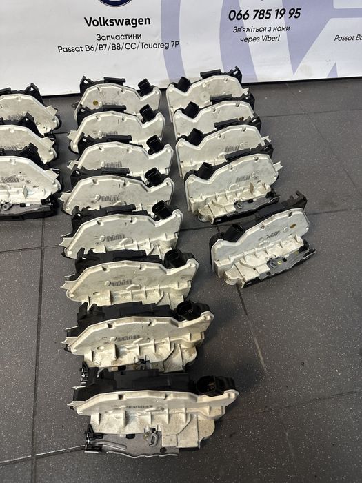 Замок дверний замок на двері Passat CC Volkswagen CC Європа USA Tiguan