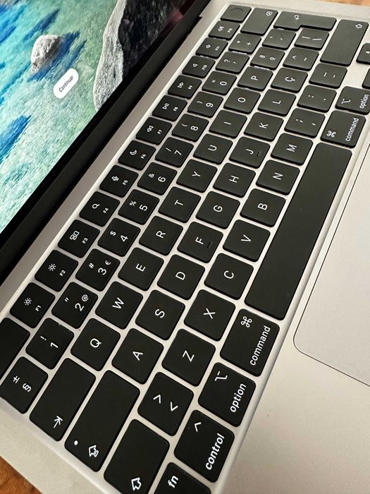 MacBook Air 13,6" M2 (2022) 8GB/256GB – Como Novo