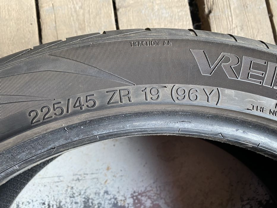 4шт 85% 225/45R19 Vredestein ultrac vorti plus