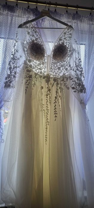 Sukienka Ślubna - Piękna, Używana, Stan Bardzo Dobry