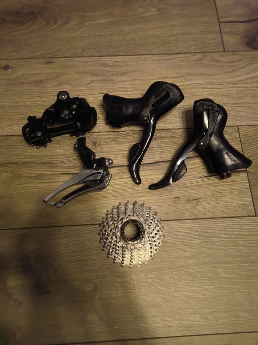 Przerzutki Sora 2/3x9