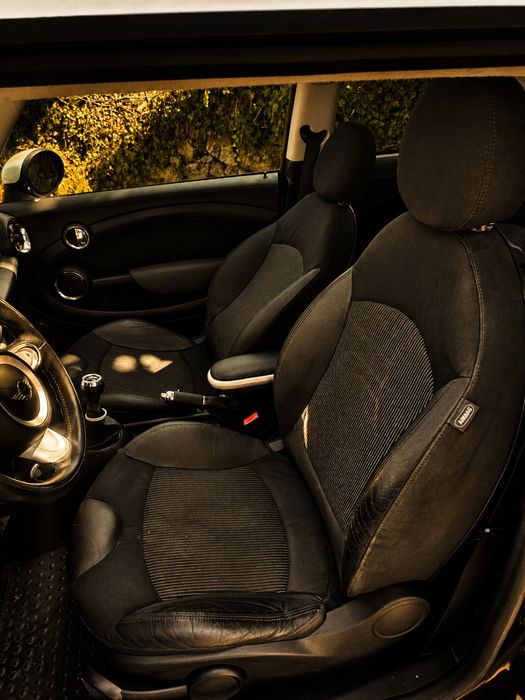 Mini cooper one D 1.6 diesel teto panorâmico