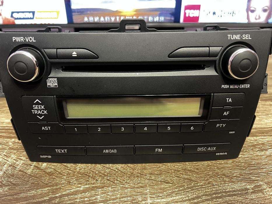 Штатная магнитола тайота королла