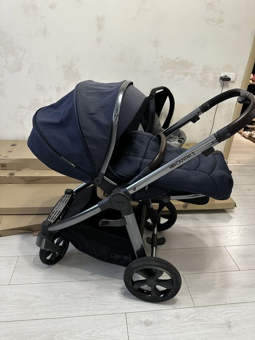 Коляска BabyStyle Oyster 3 , три в одному .