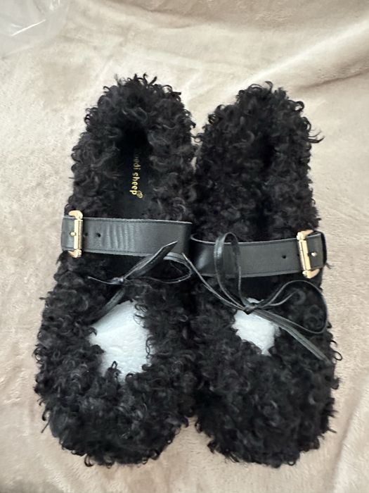 Жіноче взуття з натурального хутра