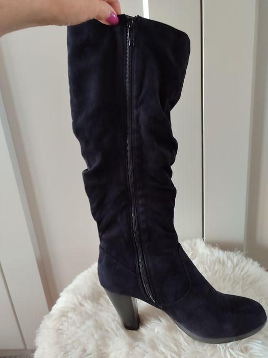 Kozaki czarne na obcasie