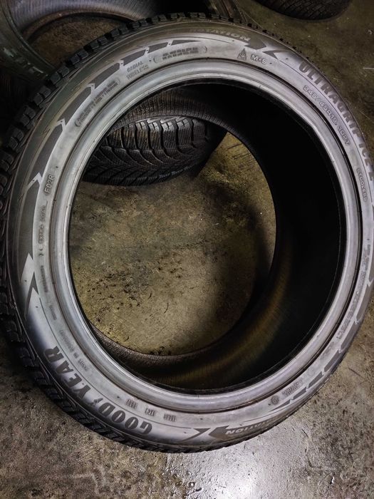Шини зима 2шт R19 245 45 вживанні Goodyear UltraGrip Ice2