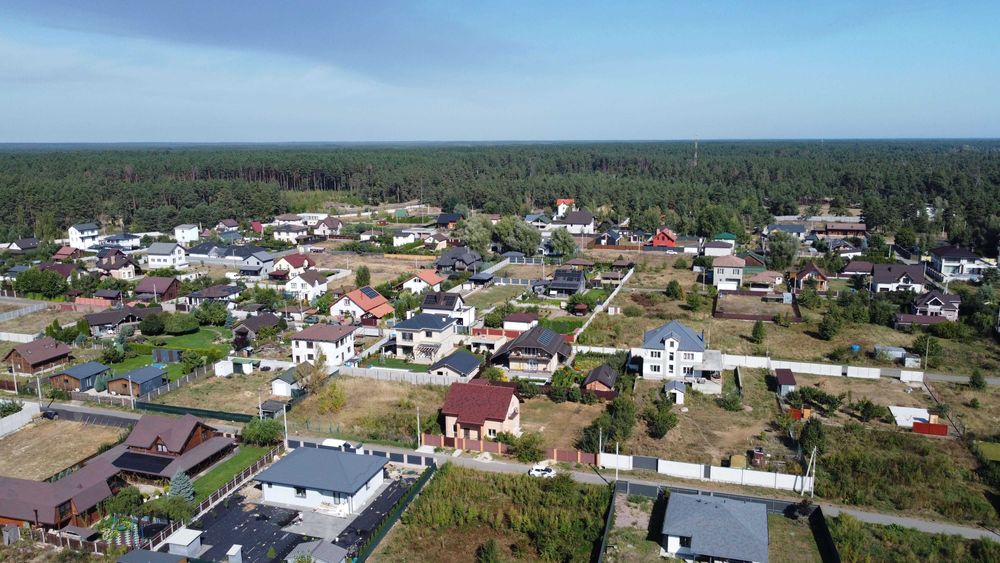 Ділянка на березі Київського моря в котеджному містечку Золотий Берег