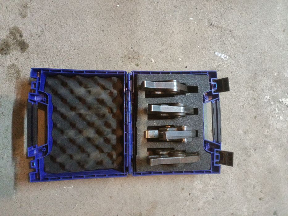 Szczęki do zaciskarki M15,18,22,35