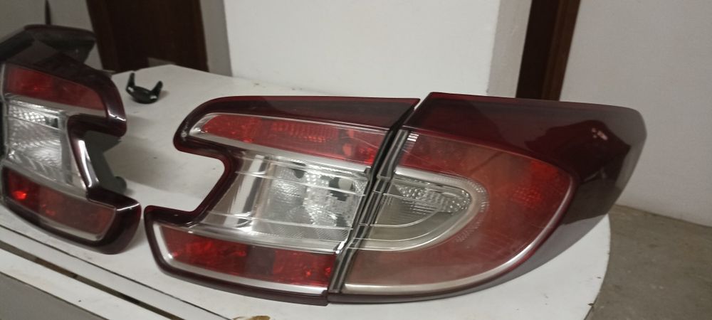 Faróis traseiros Megane 2014