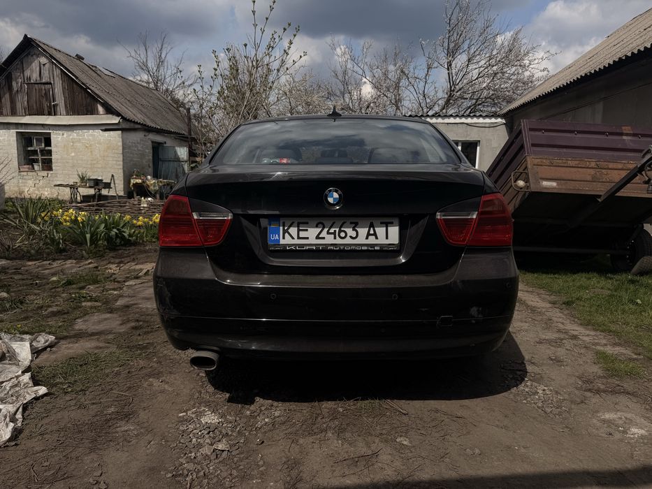 Продам BMW E90 2л дизель