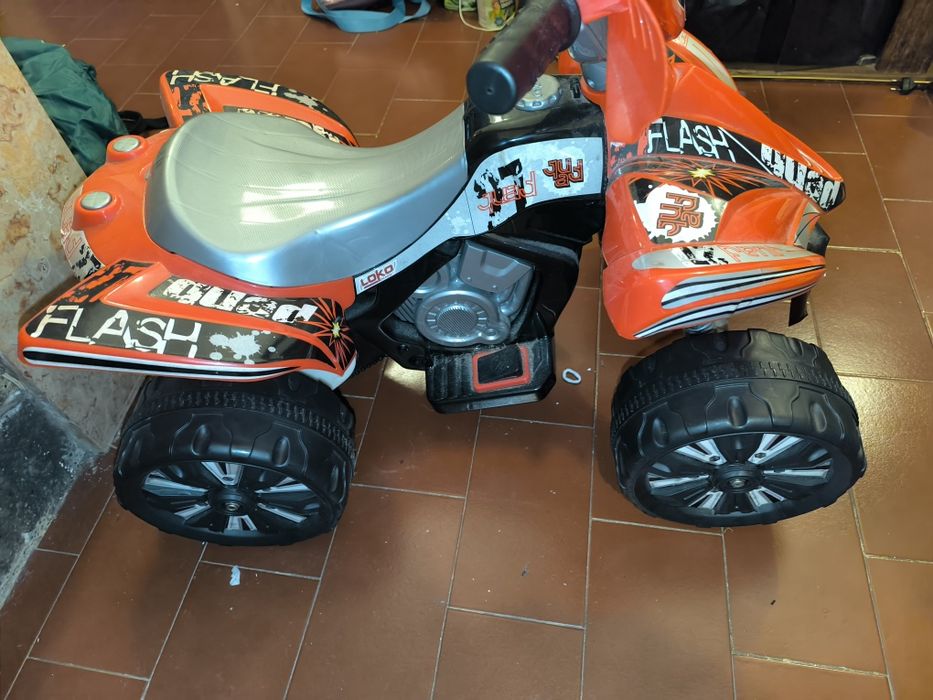 Moto 4 Criança - Como nova