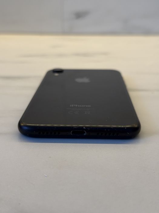 Sprzedam Iphone XR 64GB
