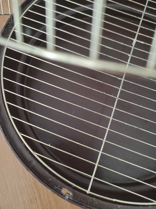 Гарна клітка для папуги