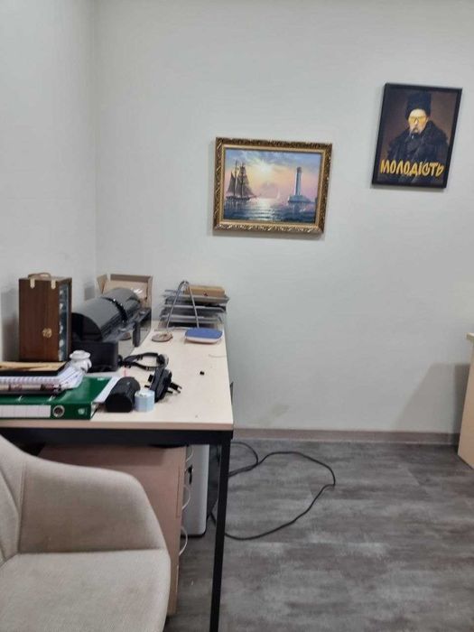 Сучасний  будинок в Лісках.