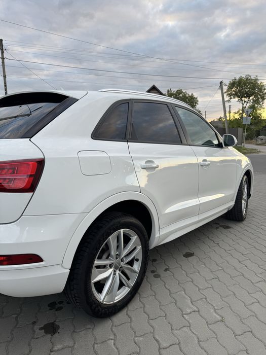 Продам своє авто  Audi q3