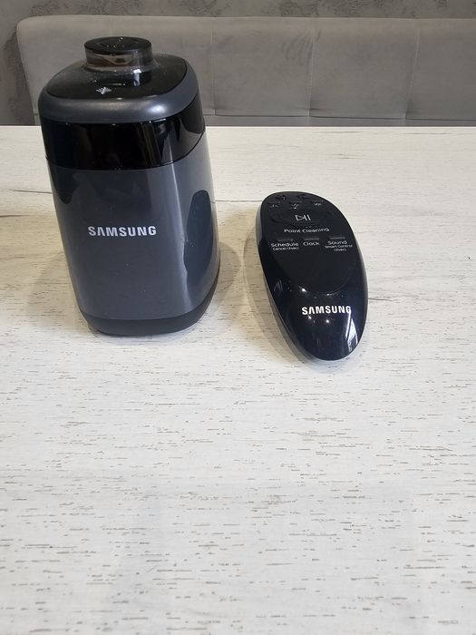 Робот-пылесос Samsung