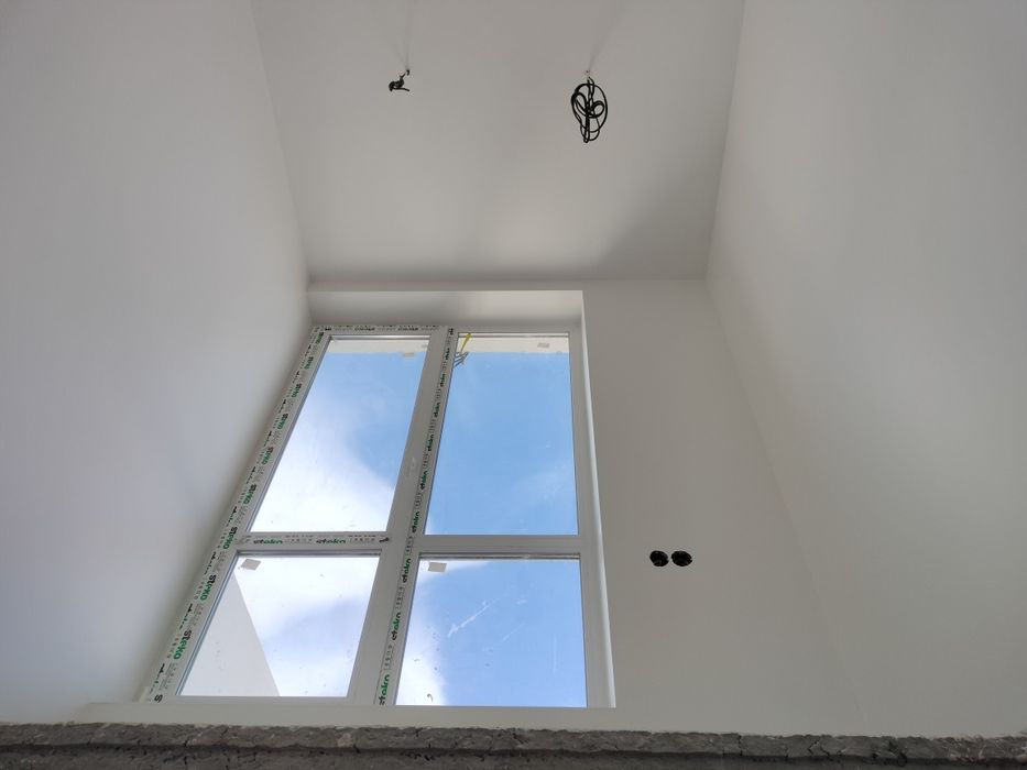 Шпаклівка , склохолст, фарбування, шпалери.