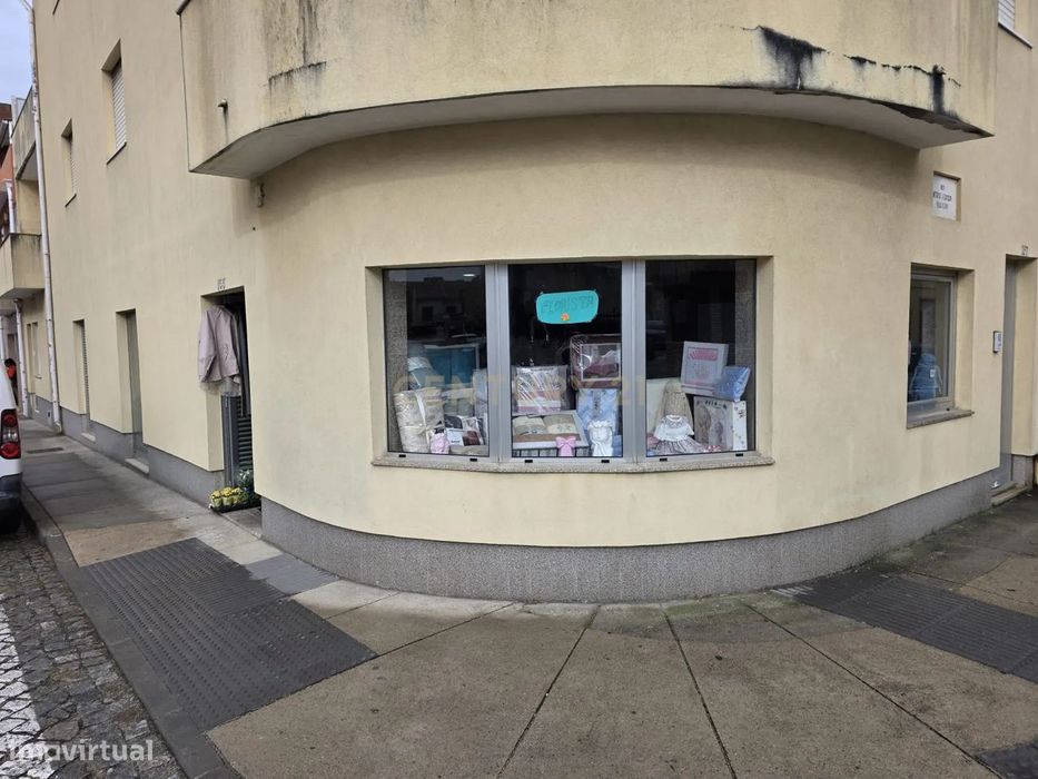 Arrenda-se Loja nas Caxinas – Vila do Conde